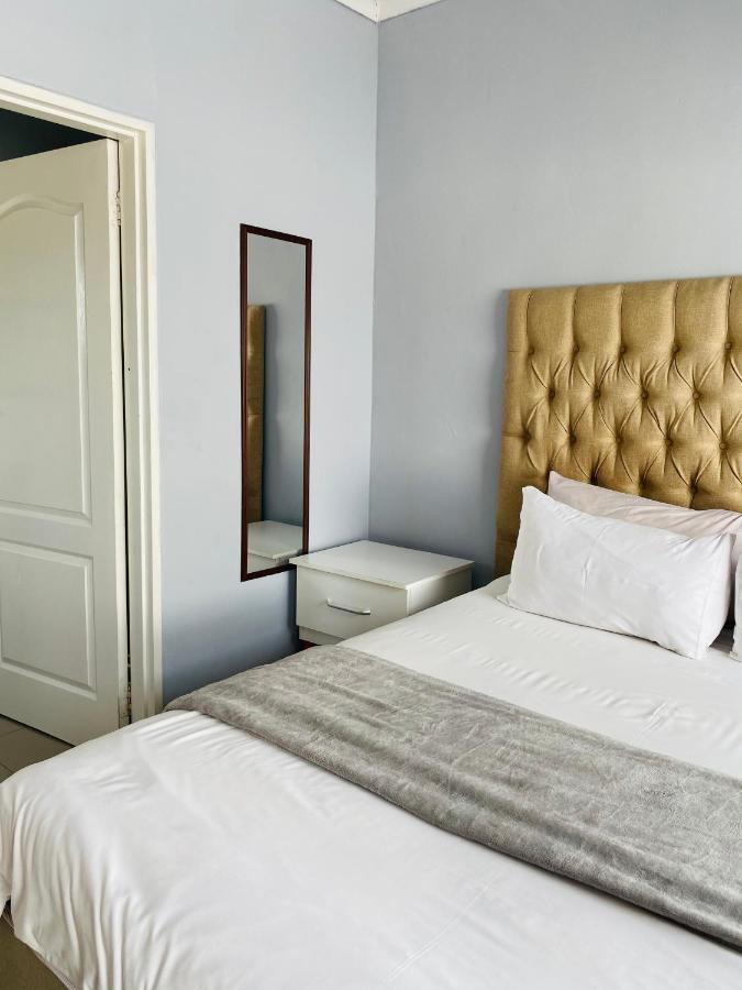 Infinity Bnb Габороне Экстерьер фото